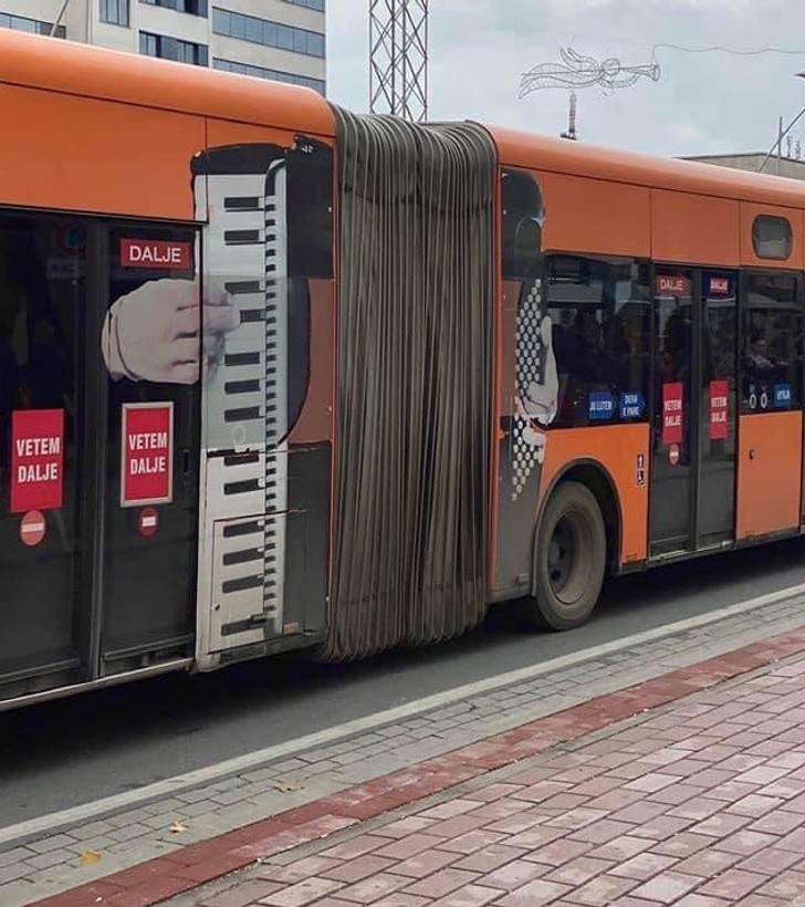 Akordeon otobüsü